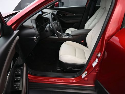 Used 2023 MAZDA CX-30 AWD 2.5 S w/ Premium Package image 18