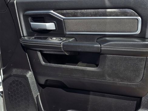 Used 2024 RAM 2500 Big Horn image 34