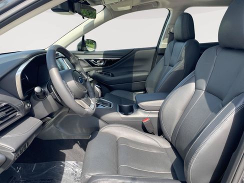 Used 2025 Subaru Outback Touring XT AWD/4WD image 18