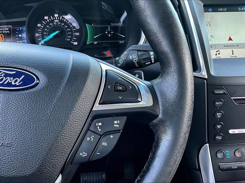 Used 2017 Ford Edge Titanium w/ Equipment Group 301A AWD/4WD image 12