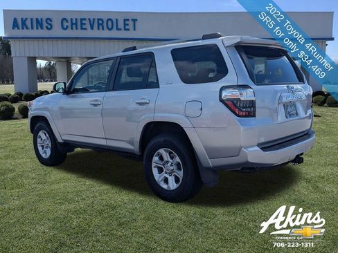 Used 2022 Toyota 4Runner SR5 AWD/4WD image 6