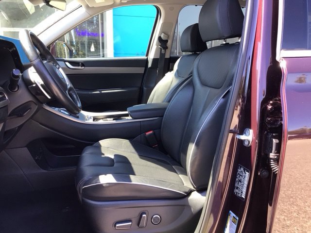 Used 2023 Hyundai Palisade SEL w/ Premium Package FWD image 11