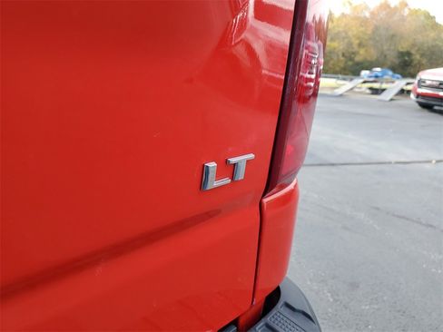 Used 2022 Chevrolet Silverado 1500 LT Trail Boss w/ LT Trail Boss Premium Package image 10