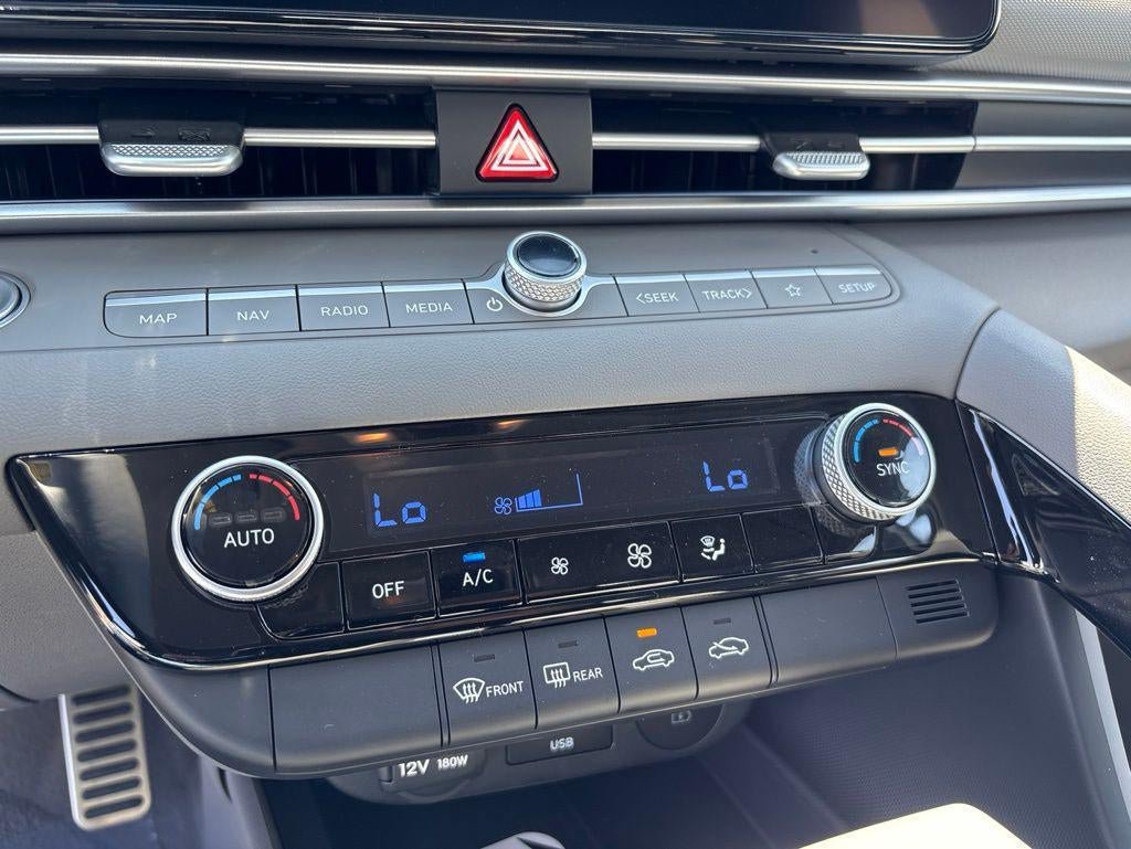 New 2026 Hyundai Elantra SEL FWD image 35