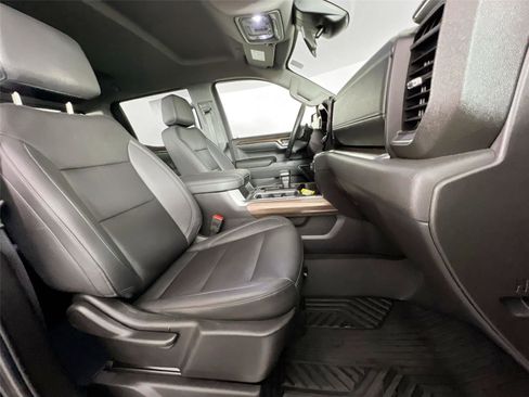 Used 2023 Chevrolet Silverado 1500 LT Trail Boss w/ Convenience Package II image 26