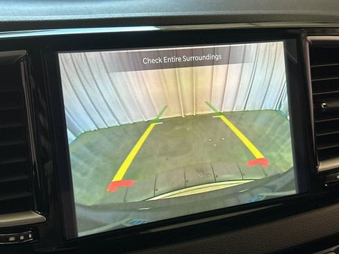Used 2026 Chrysler Pacifica Select FWD image 21