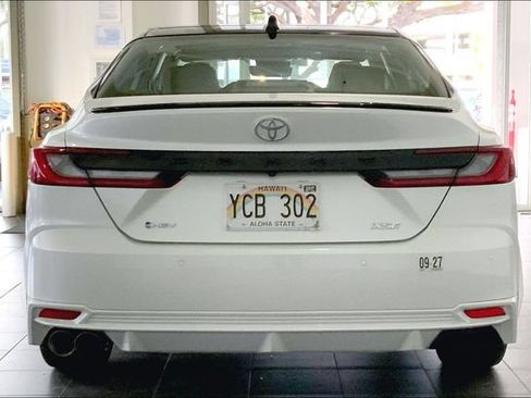 Used 2025 Toyota Camry XSE FWD image 4