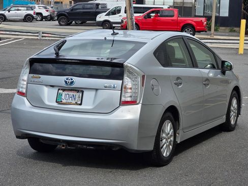 Used 2014 Toyota Prius Prime Plug-In Hybrid FWD image 7