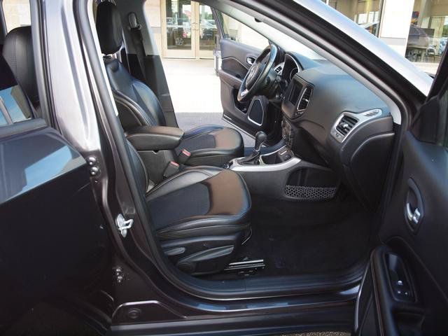 Used 2018 Jeep Compass Latitude w/ Popular Equipment Group FWD image 6
