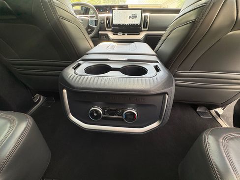 Used 2025 Ford Expedition Max Active AWD/4WD image 37