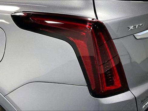 Used 2021 Cadillac XT5 Premium Luxury image 23