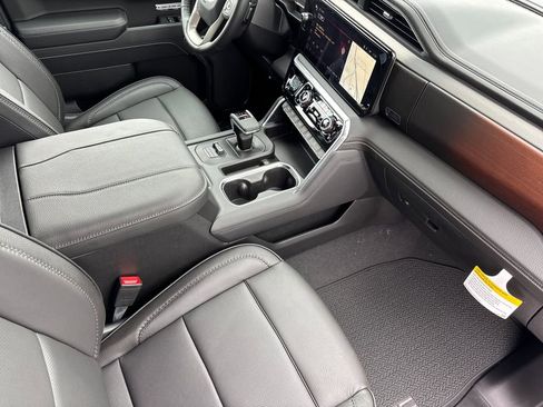 New 2026 GMC Sierra 1500 Denali w/ Technology Package AWD/4WD image 14