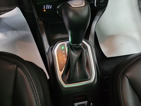 Used 2023 Jeep Renegade Limited image 48