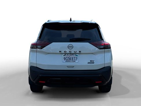 Used 2023 Nissan Rogue SV w/ SV Premium B Package FWD image 4
