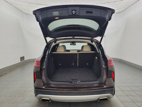 Used 2020 INFINITI QX50 Luxe w/ Navigation Package FWD image 29
