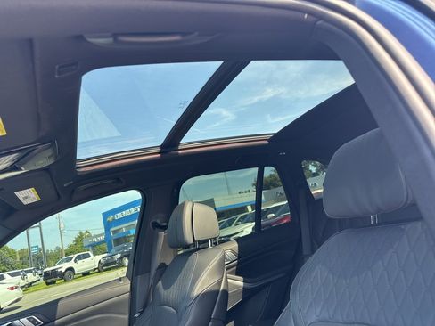 Used 2022 BMW X5 xDrive45e w/ M Sport Package image 15