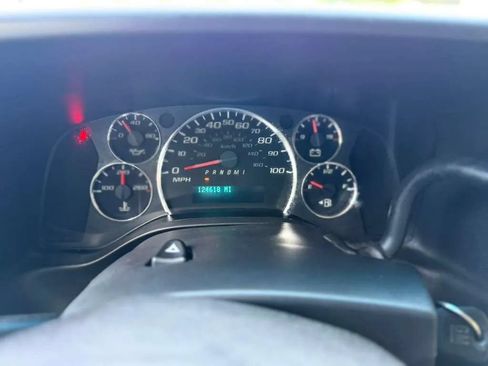 Used 2016 Chevrolet Express 3500 RWD image 13
