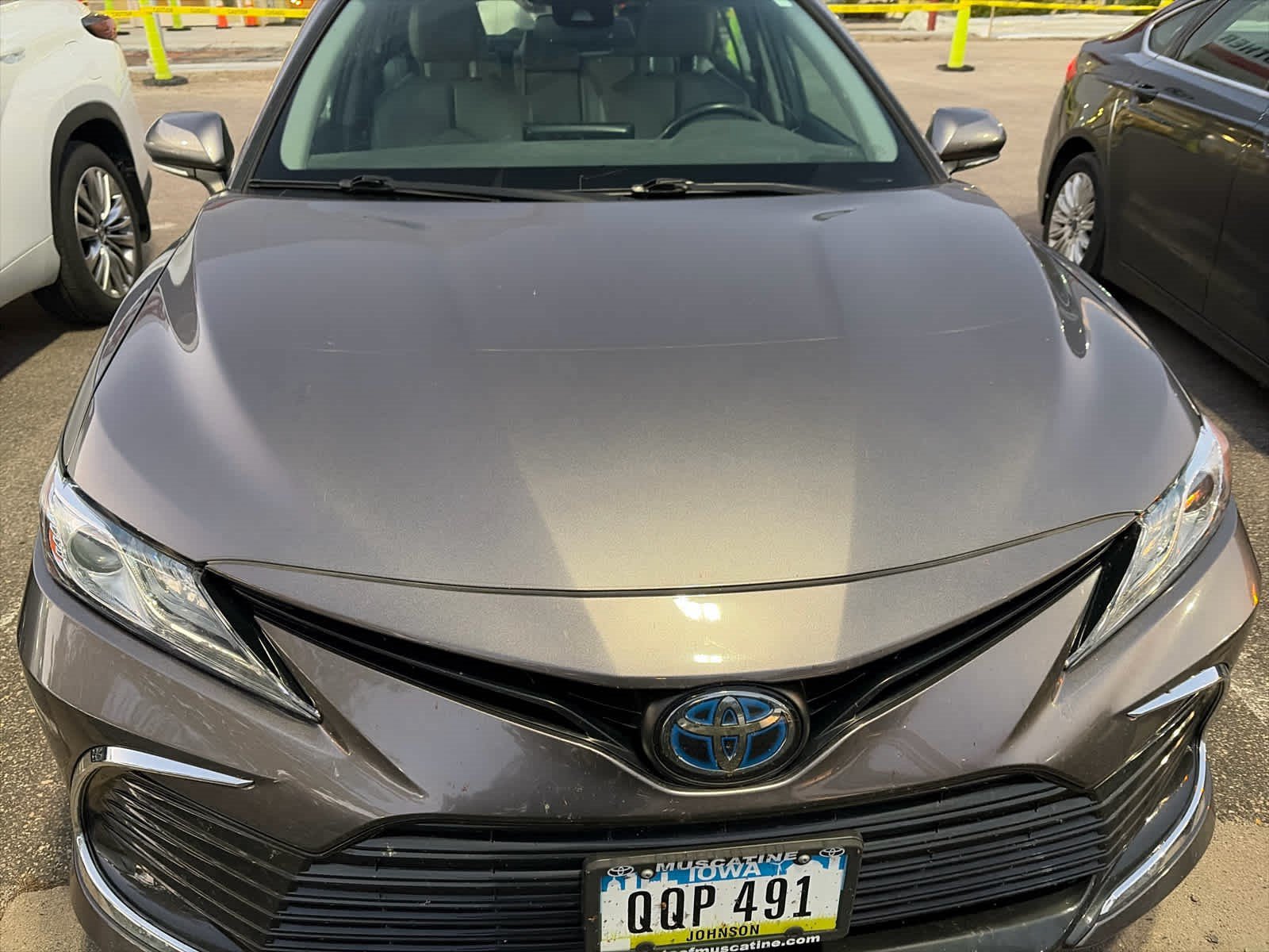 Certified 2021 Toyota Camry XLE w/ Cold Weather Package FWD image 2