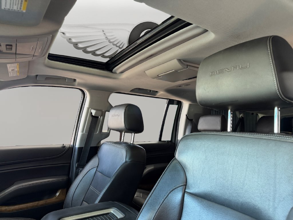 Used 2019 GMC Yukon XL Denali w/ Open Road Package AWD/4WD image 9