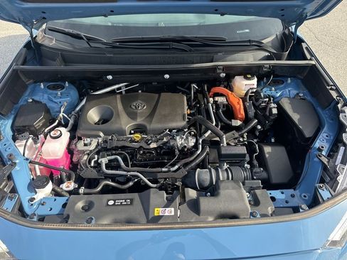 Used 2024 Toyota RAV4 SE image 31