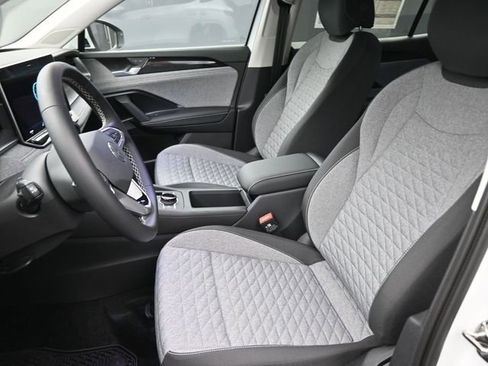 New 2026 Volkswagen Tiguan S image 19