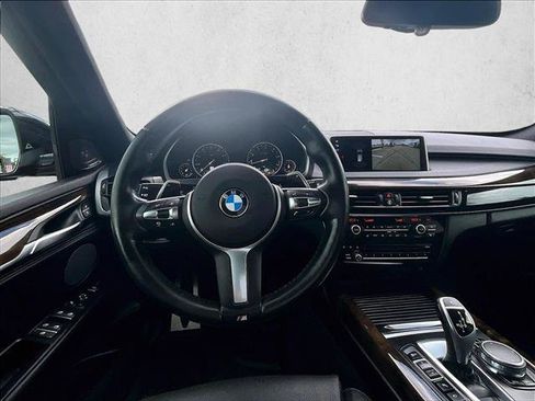 Used 2018 BMW X5 xDrive50i AWD/4WD image 7