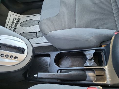 Used 2011 Nissan Sentra 2.0 SR FWD image 20