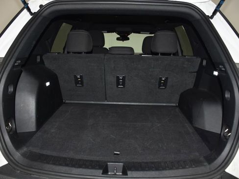 Used 2025 Chevrolet Equinox LT image 25