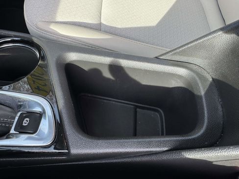 Used 2024 Buick Encore GX Preferred FWD image 38