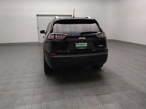 Used 2021 Jeep Cherokee Latitude FWD image 6