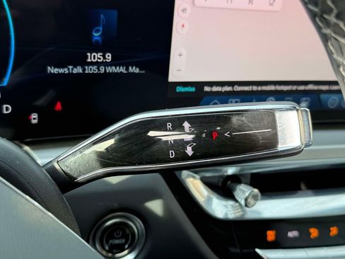 Used 2024 Cadillac Lyriq Sport image 31