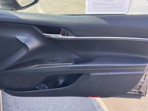 Used 2023 Toyota Camry SE image 22