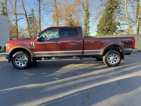 Used 2017 Ford F350 Lariat w/ Tow Technology Bundle image 2