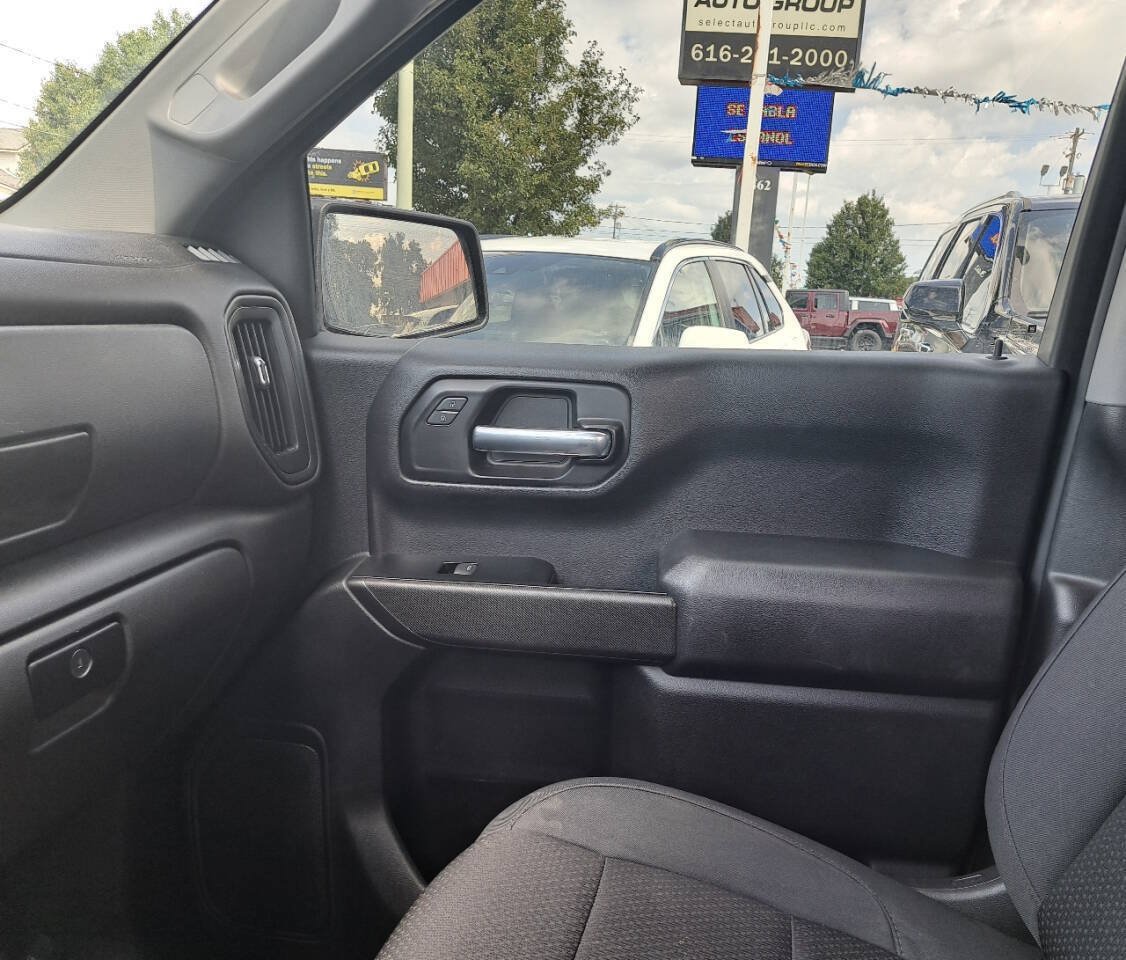 Used 2019 GMC Sierra 1500 4x4 Crew Cab w/ Convenience Package image 11