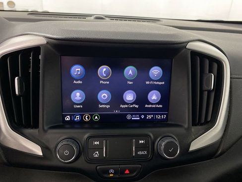 Used 2023 GMC Terrain SLE w/ Driver Convenience Package image 16