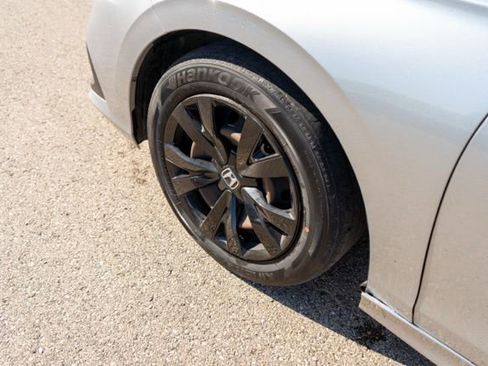 Used 2023 Honda Civic LX image 11