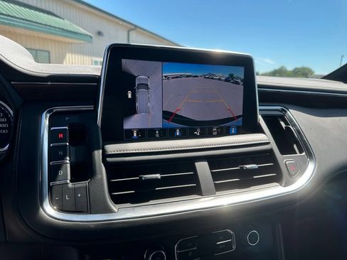 Used 2021 Chevrolet Tahoe High Country w/ Premium Package AWD/4WD image 17