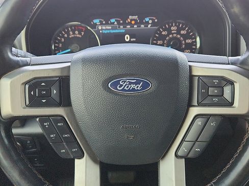 Used 2020 Ford F150 Platinum image 11