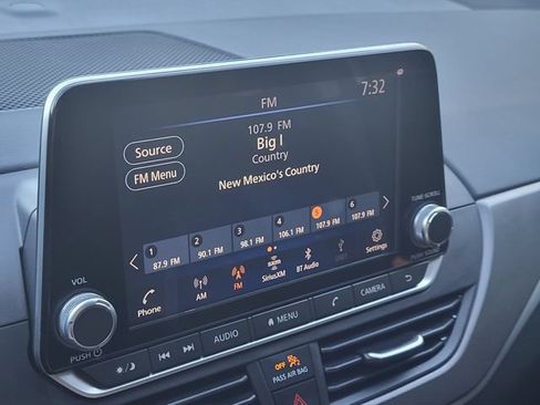 Certified 2025 Nissan Altima 2.5 SR FWD image 17