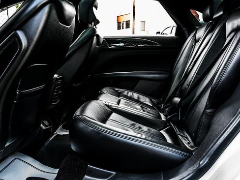 Used 2017 Lincoln MKZ Reserve w/ Technology Package image 31