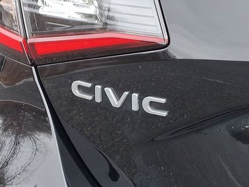 Certified 2024 Honda Civic EX-L image 32