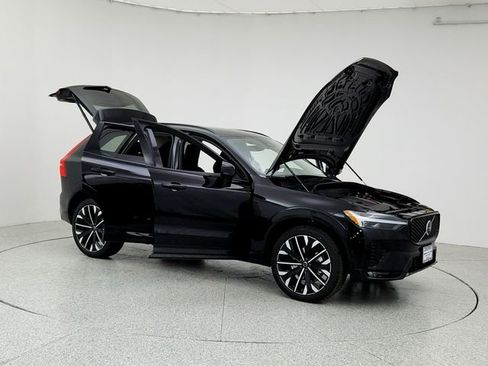 New 2026 Volvo XC60 B5 Ultra w/ Protection Package Premier image 10