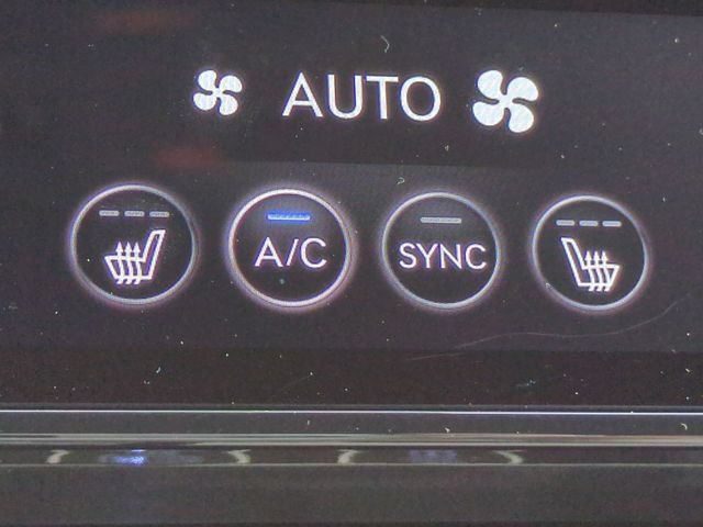 Certified 2026 Genesis G70 2.5T RWD image 18