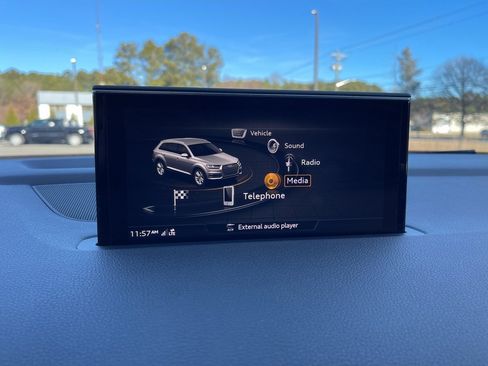 Used 2019 Audi Q7 3.0T Premium Plus w/ Premium Plus Package image 10