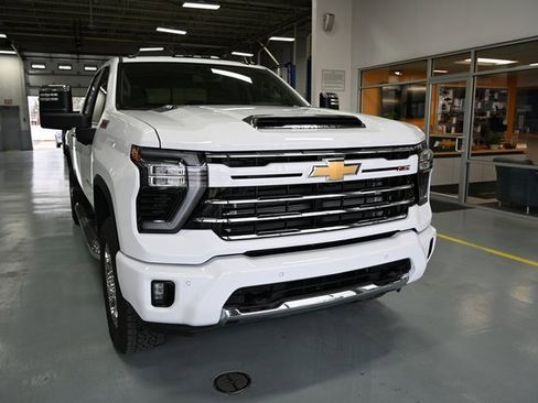 New 2026 Chevrolet Silverado 2500 LT w/ Z71 Chrome Sport Edition image 3