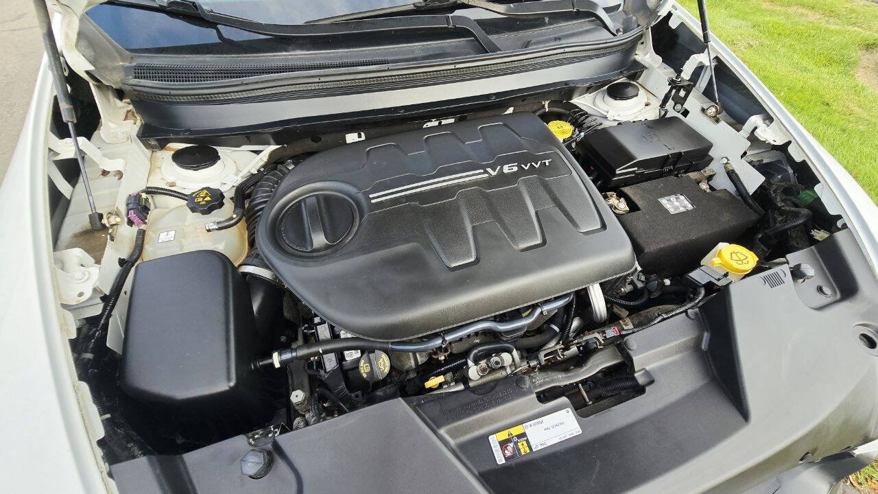 Used 2018 Jeep Cherokee Trailhawk AWD/4WD image 33