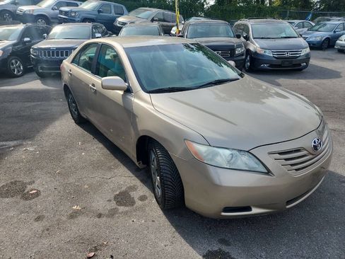 Used 2009 Toyota Camry Base 4dr Sedan 5A image 5