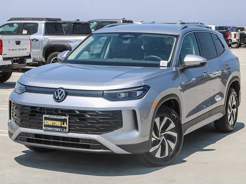 New 2025 Volkswagen Tiguan S image 1