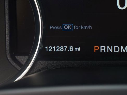 Used 2015 Ford F150 Platinum w/ Equipment Group 701A Luxury image 19