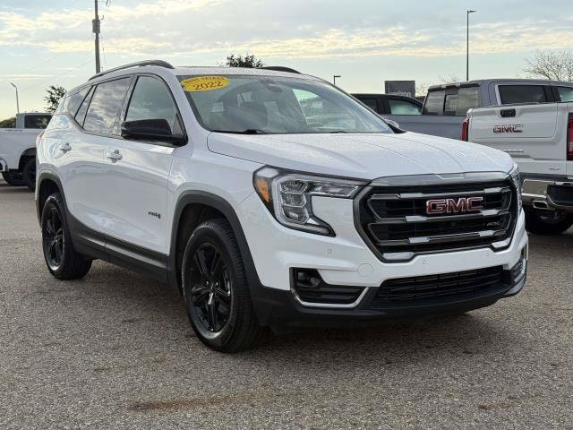 Used 2022 GMC Terrain AT4 w/ Tech Package AWD/4WD image 4